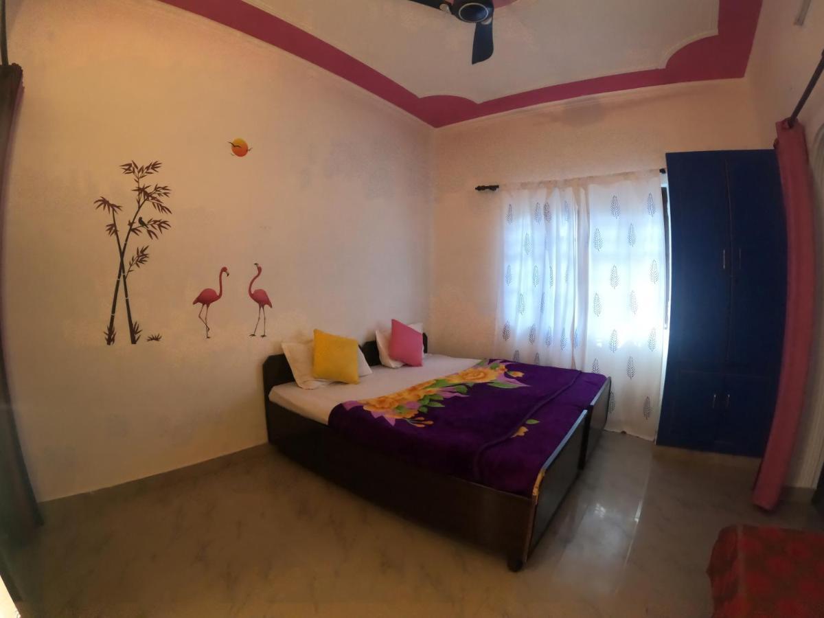 Hobbit House Hostel Rishīkesh Екстериор снимка
